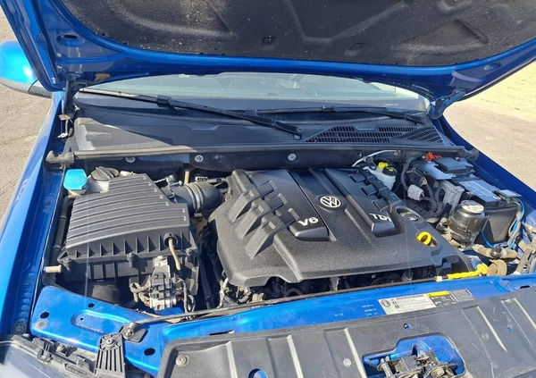 Volkswagen Amarok cena 129000 przebieg: 152000, rok produkcji 2017 z Płock małe 211